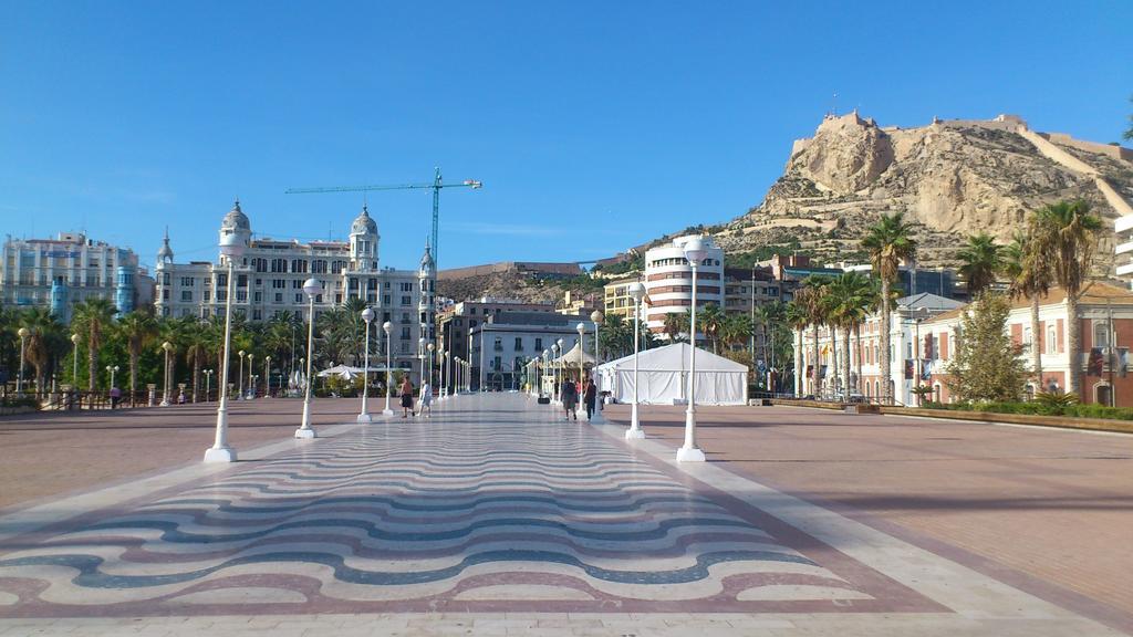 Rambla Alicante Contactless Exterior photo